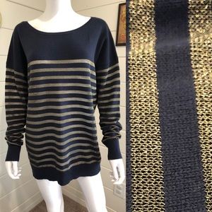 3/$10, 4/$12, 5/$14, 6/$16 Gap L tall navy & gold sweater